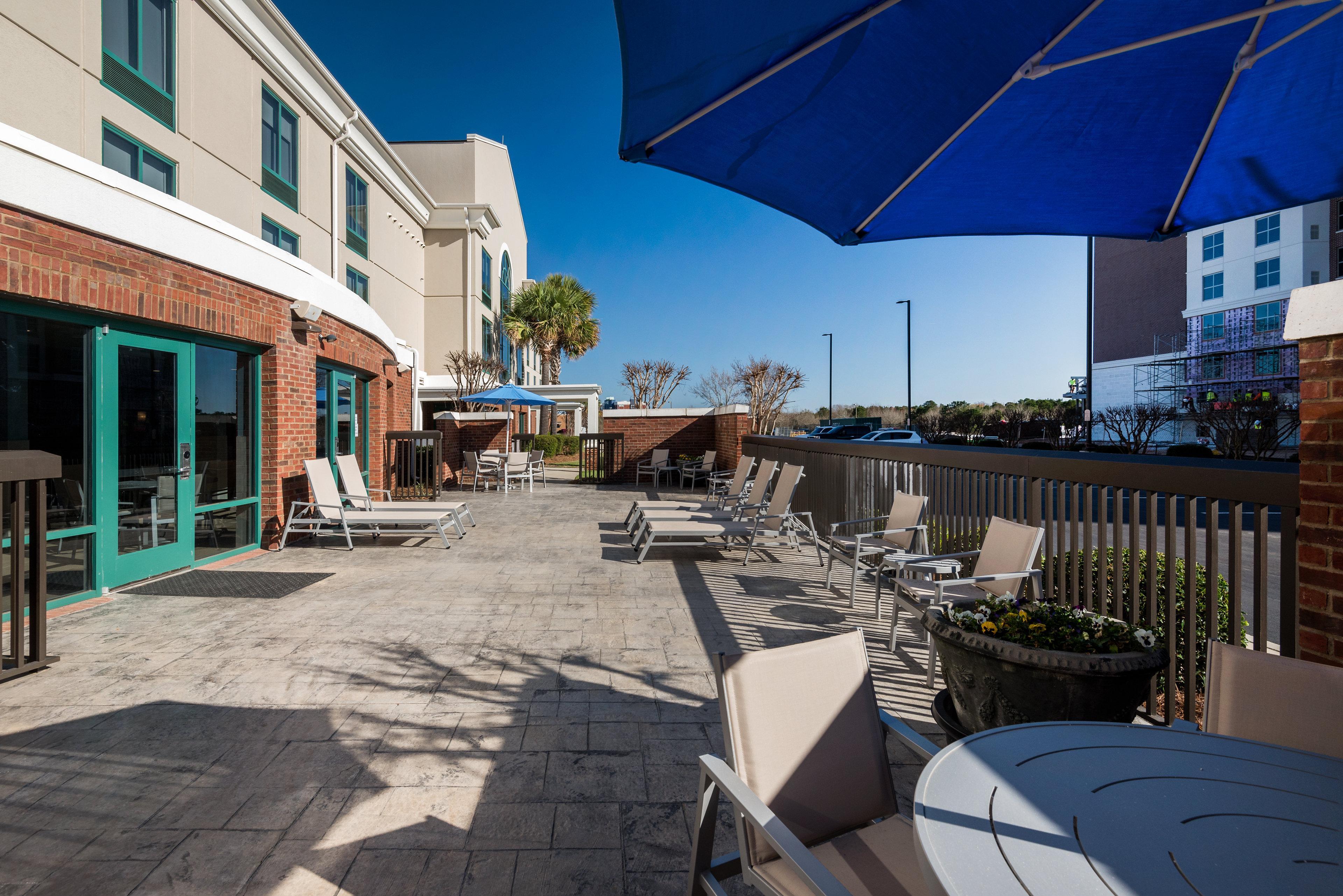Holiday Inn Express & Suites Florence I-95 & I-20 Civic Ctr By Ihg Exterior photo