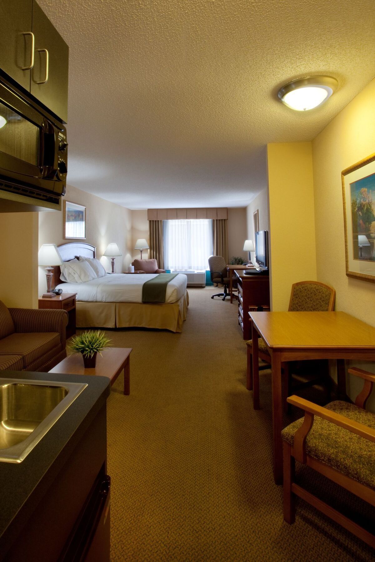 Holiday Inn Express & Suites Florence I-95 & I-20 Civic Ctr By Ihg Exterior photo