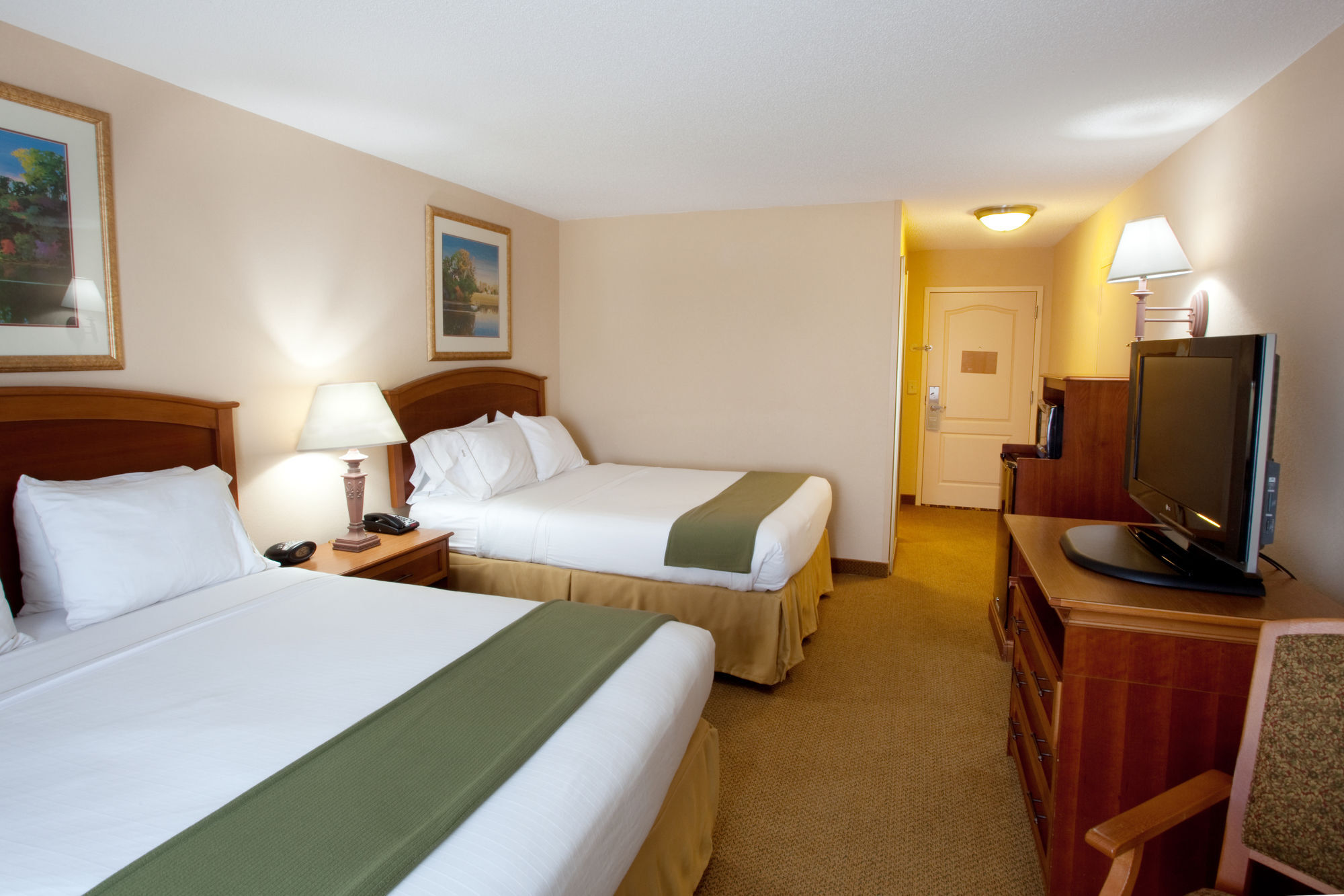 Holiday Inn Express & Suites Florence I-95 & I-20 Civic Ctr By Ihg Exterior photo