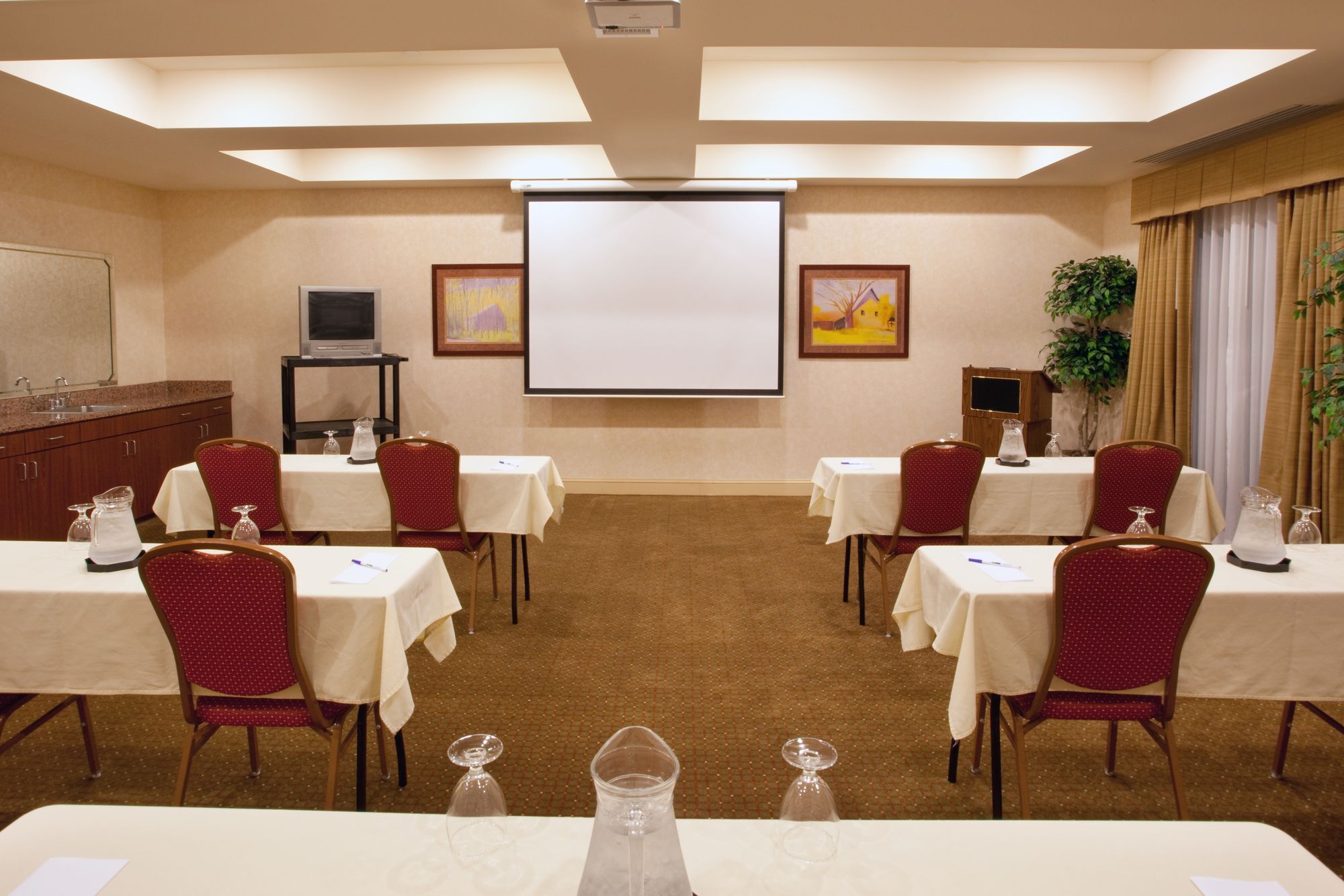 Holiday Inn Express & Suites Florence I-95 & I-20 Civic Ctr By Ihg Exterior photo